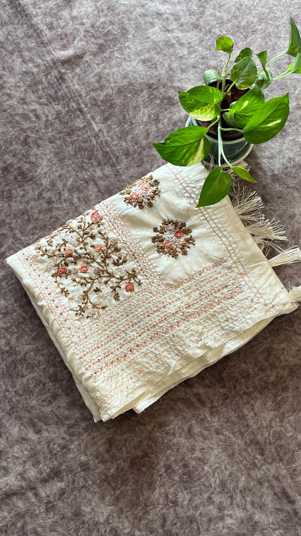 Semi Tussar Saree with French Knot Embroidery