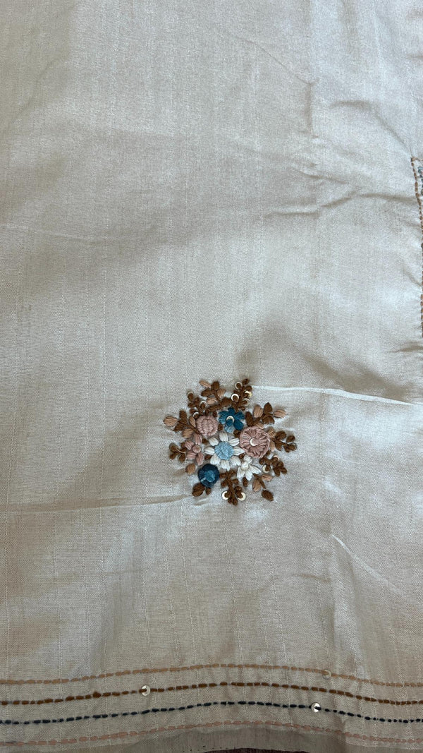 Semi Tussar Saree with French Knot Embroidery