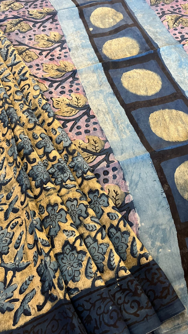 Muslin saree