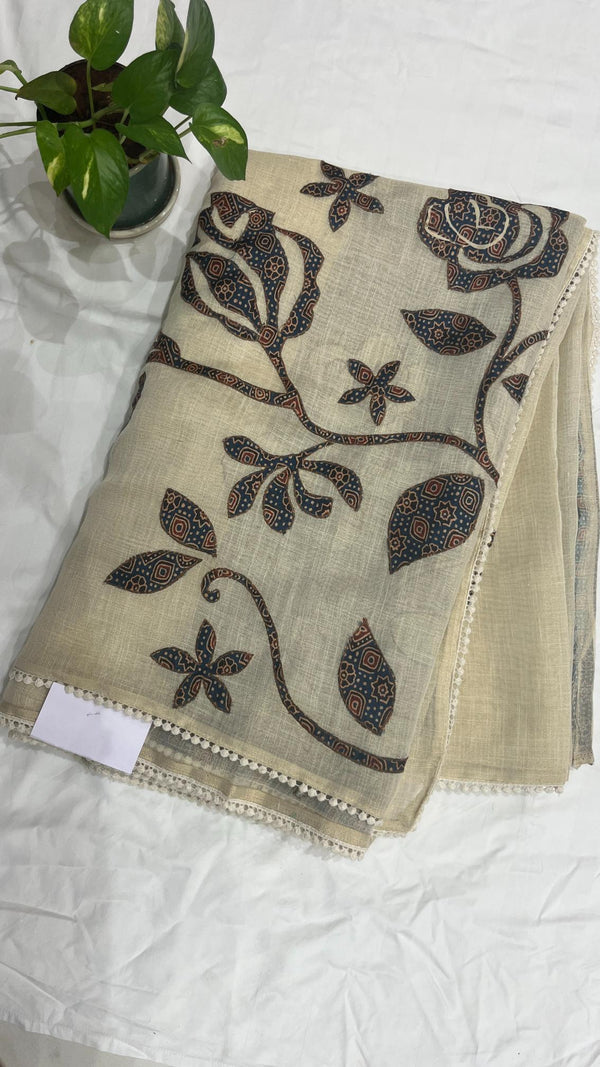 Linen Saree with Appliqué Work