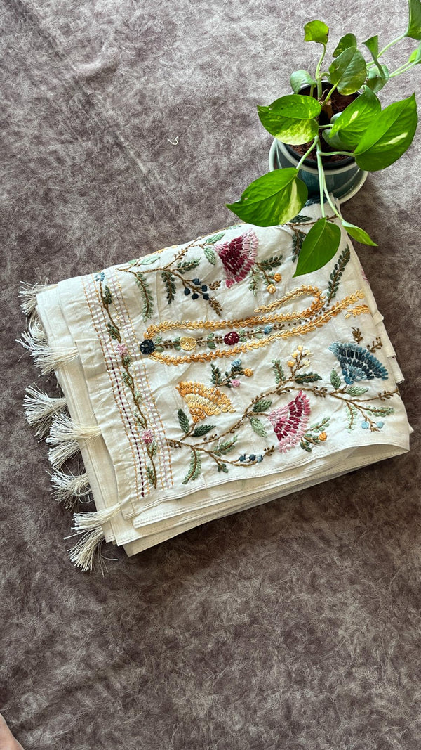 Semi Tussar Saree with French Knot Embroidery