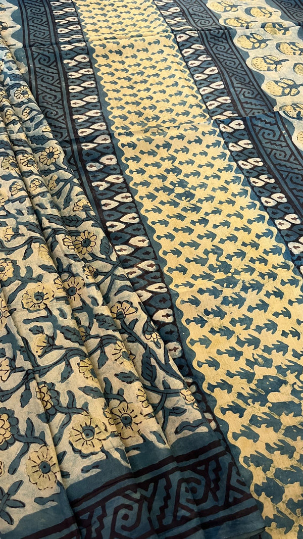 Muslin saree