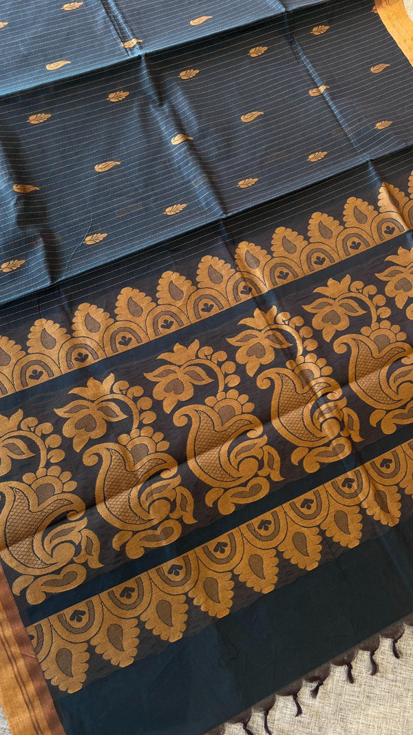 Pure Handloom Cotton Saree