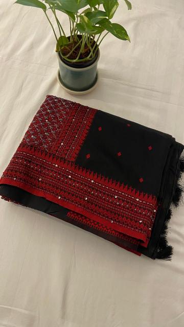 Cotton Saree with French Knot Embroidery